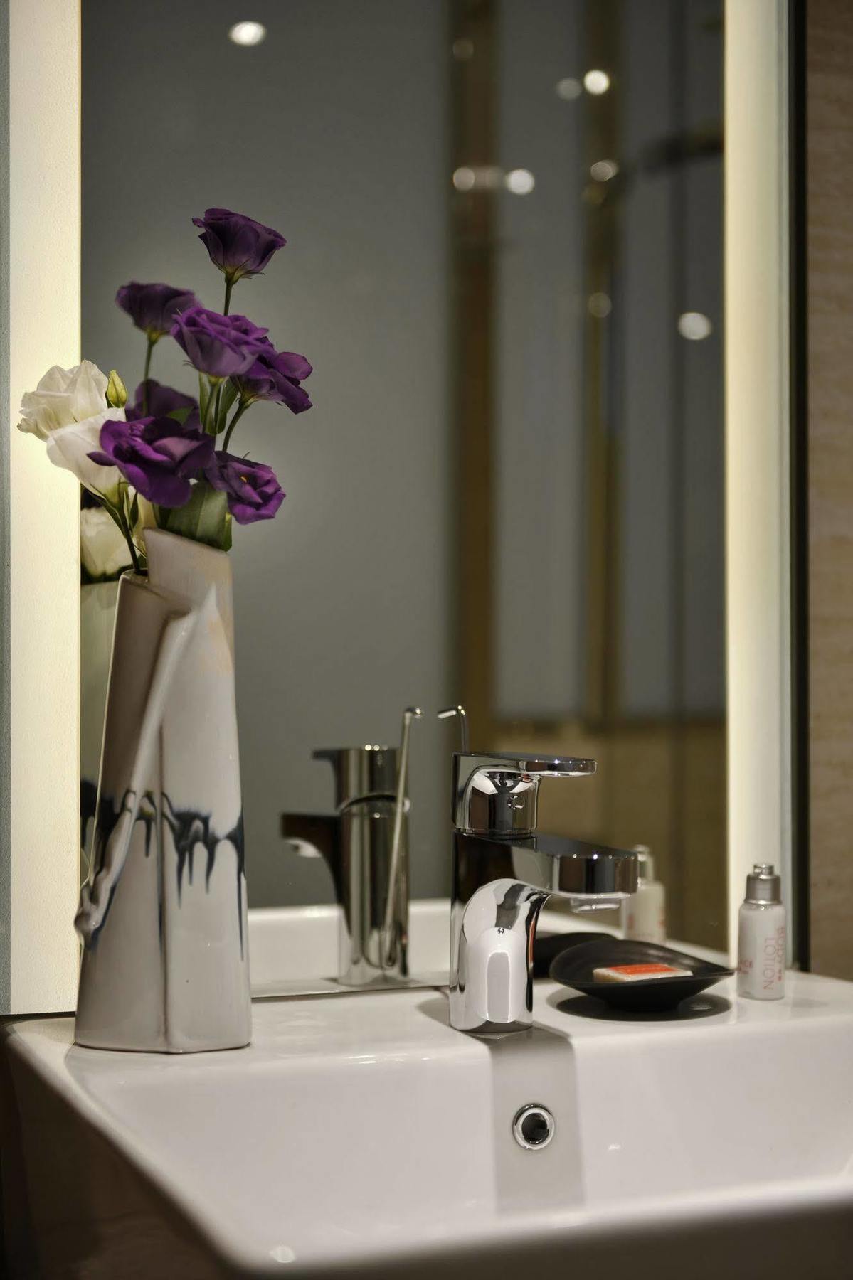 City Place Hotel Tainan Zewnętrze zdjęcie