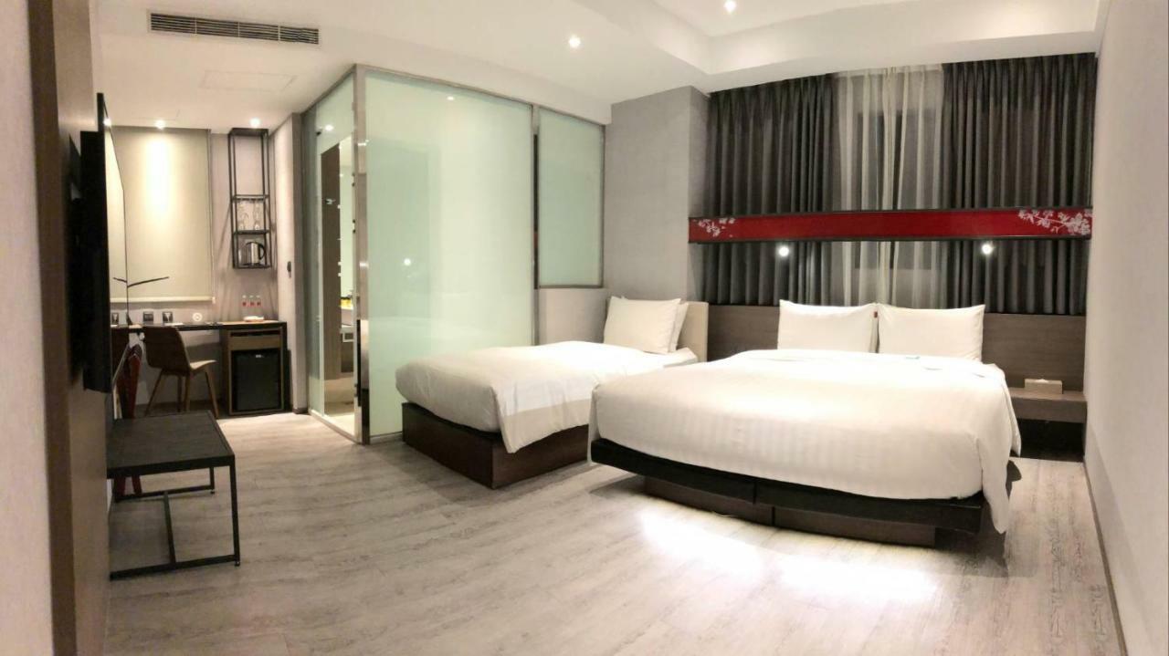 City Place Hotel Tainan Zewnętrze zdjęcie